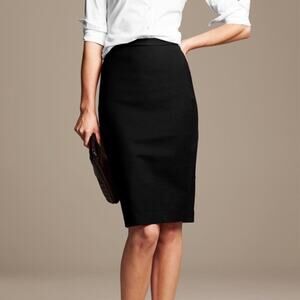 NWT Banana Republic Classic A-Line Pencil Skirt Size 2